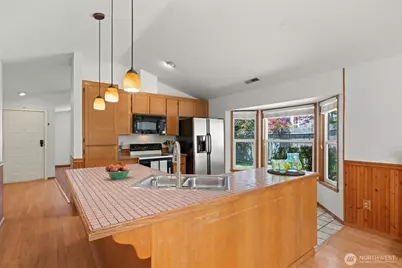 4929 Enetai Avenue NE, Tacoma, WA 98422 - Photo 14
