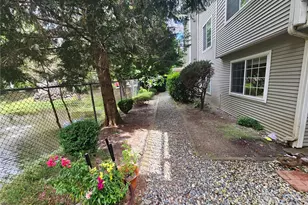 13306 SE 272nd St, Kent, WA 98042 - Photo 12