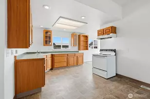 502 W Washington Ave, Union Gap, WA 98903 - Photo 6