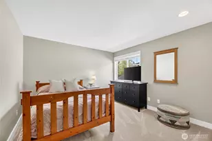 24861 NE 1st Pl, Sammamish, WA 98074 - Photo 32