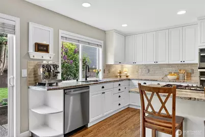 24861 NE 1st Place, Sammamish, WA 98074 - Photo 10