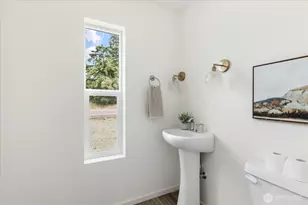 1240 Admirals Dr, Coupeville, WA 98239 - Photo 16