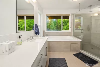 311 34th Avenue E, Seattle, WA 98112 - Photo 26