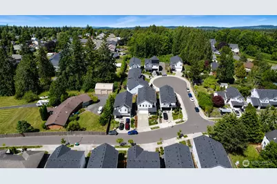 6843 46th Street NE, Marysville, WA 98270 - Photo 2