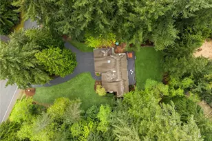22542 NE 46th St, Redmond, WA 98053 - Photo 40