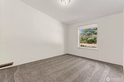 12441 133rd Avenue SE, Rainier, WA 98576 - Photo 12