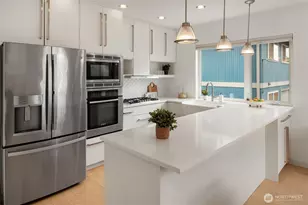 1615 E Columbia St, Seattle, WA 98122 - Photo 8