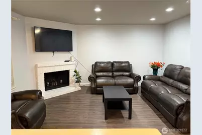 12404 E Gibson Road E #Q101, Everett, WA 98204 - Photo 6