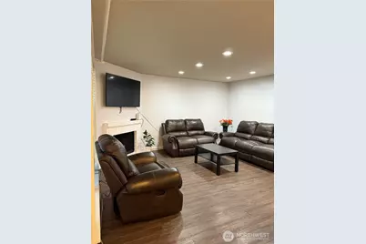12404 E Gibson Road E #Q101, Everett, WA 98204 - Photo 8