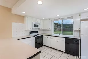 717 E Spruce St, Sequim, WA 98382 - Photo 6