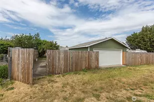 717 E Spruce St, Sequim, WA 98382 - Photo 34