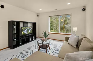 2016 250th Pl SE, Sammamish, WA 98075 - Photo 22