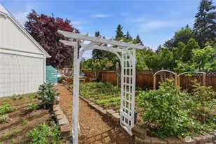 6878 Helena Dr NE, Bremerton, WA 98311 - Photo 6
