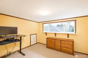 221 W 15th St, Port Angeles, WA 98362 - Photo 28