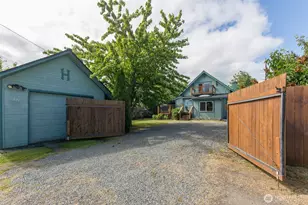 221 W 15th St, Port Angeles, WA 98362 - Photo 38