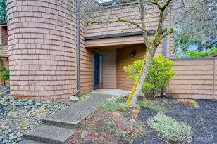11506 NE 128th St, Kirkland, WA 98034 - Photo 2