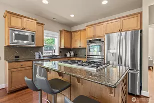 2188 NE Noble St, Issaquah, WA 98029 - Photo 8