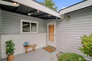 15821 14th Ave SW, Burien, WA 98166 - Photo 2