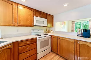 907 N 163rd St, Shoreline, WA 98133 - Photo 10