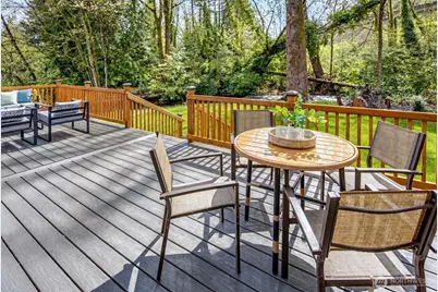 560 NE Alder Street, Issaquah, WA 98027 - Photo 20