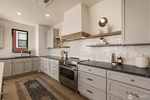 909 32nd Ave S, Seattle, WA 98144 - Photo 10
