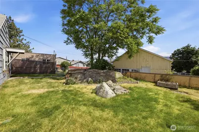 620 S Chelan Avenue, Wenatchee, WA 98801 - Photo 8