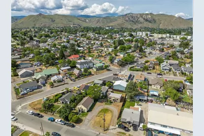 620 S Chelan Avenue, Wenatchee, WA 98801 - Photo 12