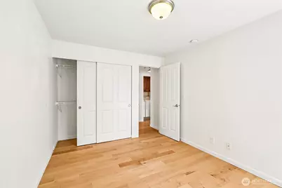 717 NW 70th Street #203, Seattle, WA 98117 - Photo 18