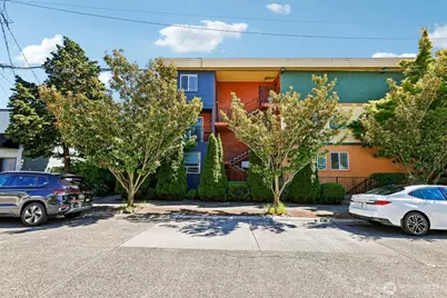717 NW 70th Street #203, Seattle, WA 98117 - Photo 2