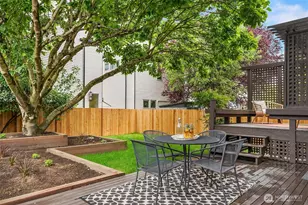 4715 Densmore Ave N, Seattle, WA 98103 - Photo 30