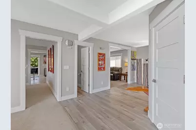 4909 Chinook Drive, Everett, WA 98203 - Photo 8