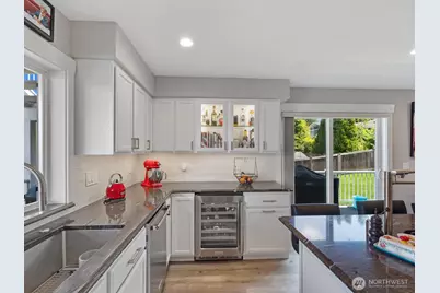 4909 Chinook Drive, Everett, WA 98203 - Photo 12