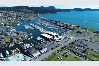 2001 Skyline Way #103, Anacortes, WA 98221 - Photo 2