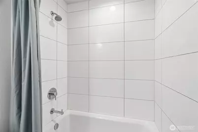 3913 SW Hudson Street, Seattle, WA 98116 - Photo 6
