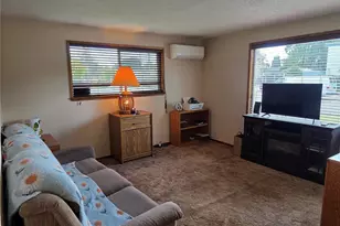 335 7th Pl SE, Puyallup, WA 98372 - Photo 4