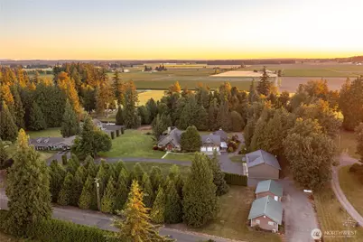 8751 Weidkamp Road, Lynden, WA 98264 - Photo 2
