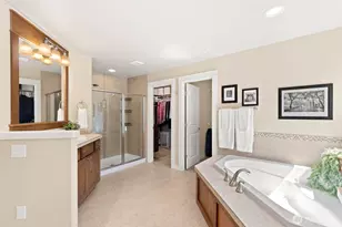 10643 238th Pl NE, Redmond, WA 98053 - Photo 16