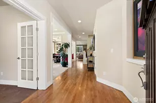 10643 238th Pl NE, Redmond, WA 98053 - Photo 2