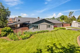 18004 NE 18th St, Vancouver, WA 98684 - Photo 2