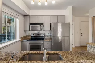 1125 E Olive St, Seattle, WA 98122 - Photo 8