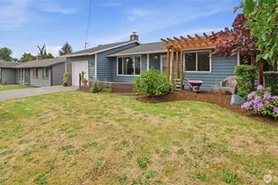 20122 32nd Ave W, Lynnwood, WA 98036 - Photo 2