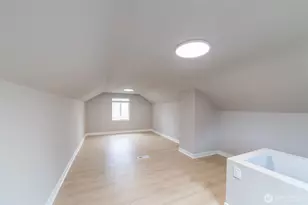 910 E Main St, Auburn, WA 98002 - Photo 12
