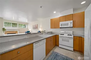 4901 Lake Place S, Renton, WA 98055 - Photo 12