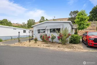 2205 Butterfield Road #247, Yakima, WA 98901 - Photo 2