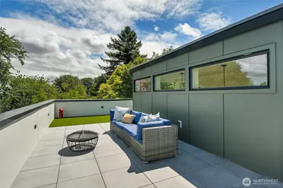 2622 Mayfair Avenue N, Seattle, WA 98109 - Photo 38