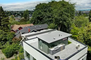 2622 Mayfair Ave N, Seattle, WA 98109 - Photo 4
