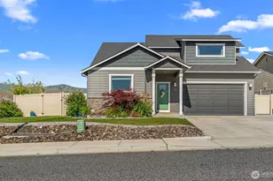 284 S Nevada Ave, East Wenatchee, WA 98802 - Photo 1