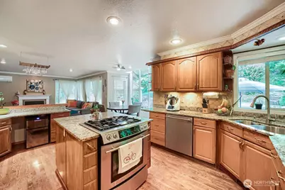 15827 SE 156th Court, Renton, WA 98058 - Photo 6
