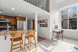 201 Galer St, Seattle, WA 98109 - Photo 12