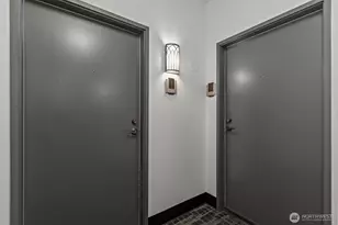 201 Galer St, Seattle, WA 98109 - Photo 2